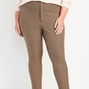 Checkered high waisted pixie pant
